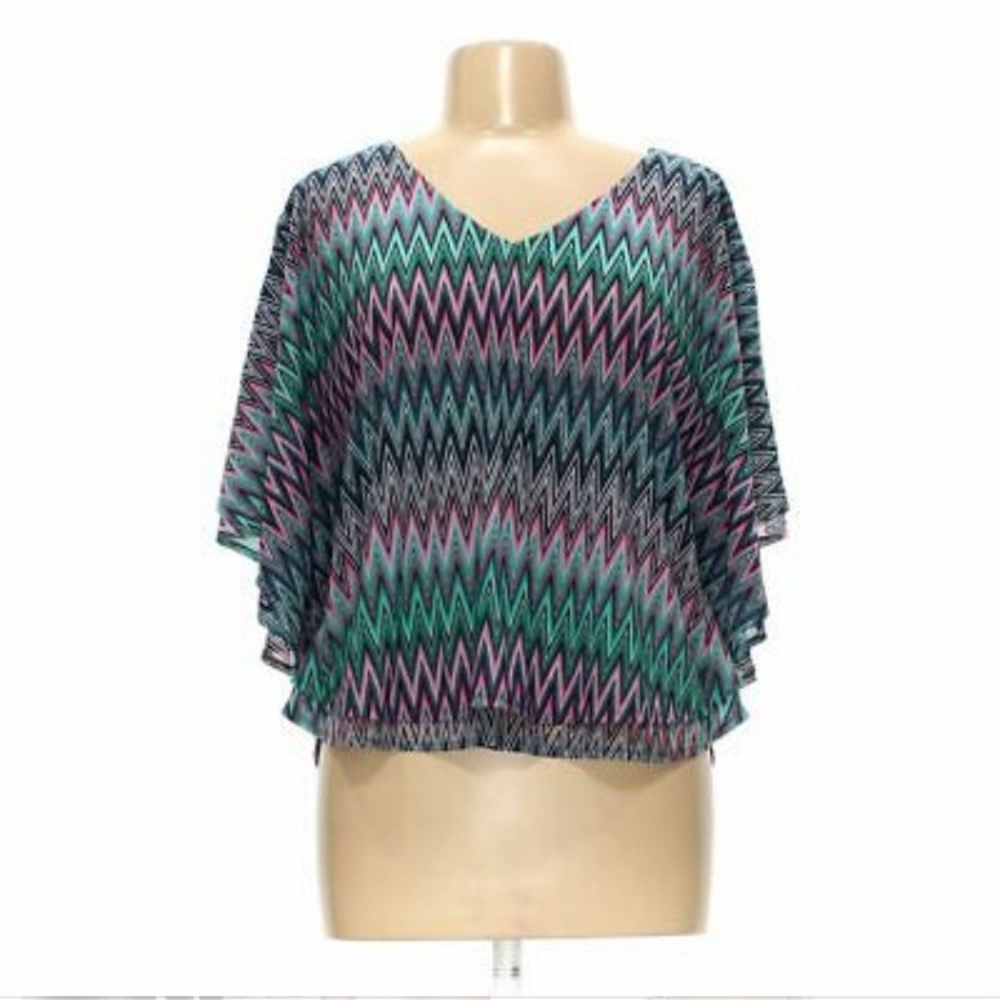NWOT Jennifer Lopez Flutter Sleeve Print Blouse